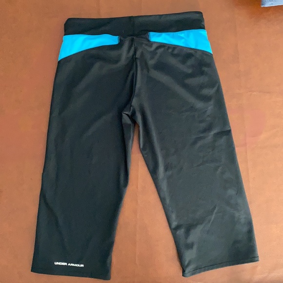 Under Armour Capris - All Seasons Gear - Picture 2 of 3